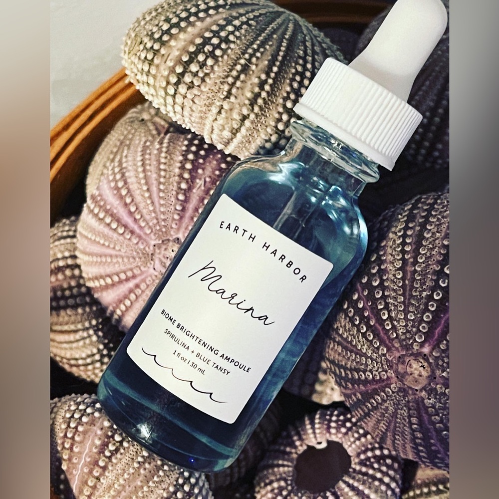 Earth Harbor Marina face oil